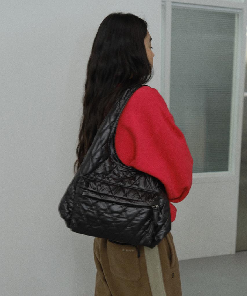 En Or [Core] Quilted Bag - Black