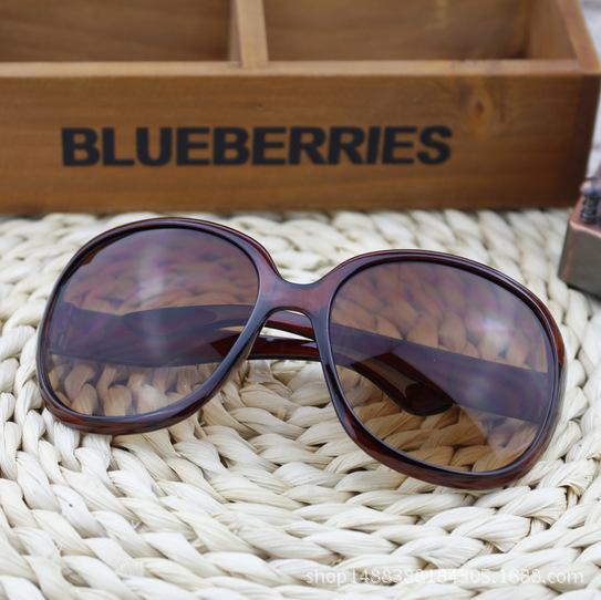 3113 Sunglasses Women Driving Sunglasses Large Frame Glasses Women Trendy Retro Women Black Sunglasses