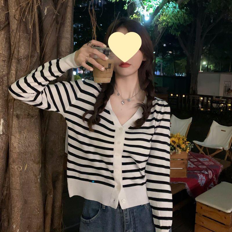 Korean Striped Cropped Knit Cardigan: Retro V-neck Spring Top Women's Fashion
