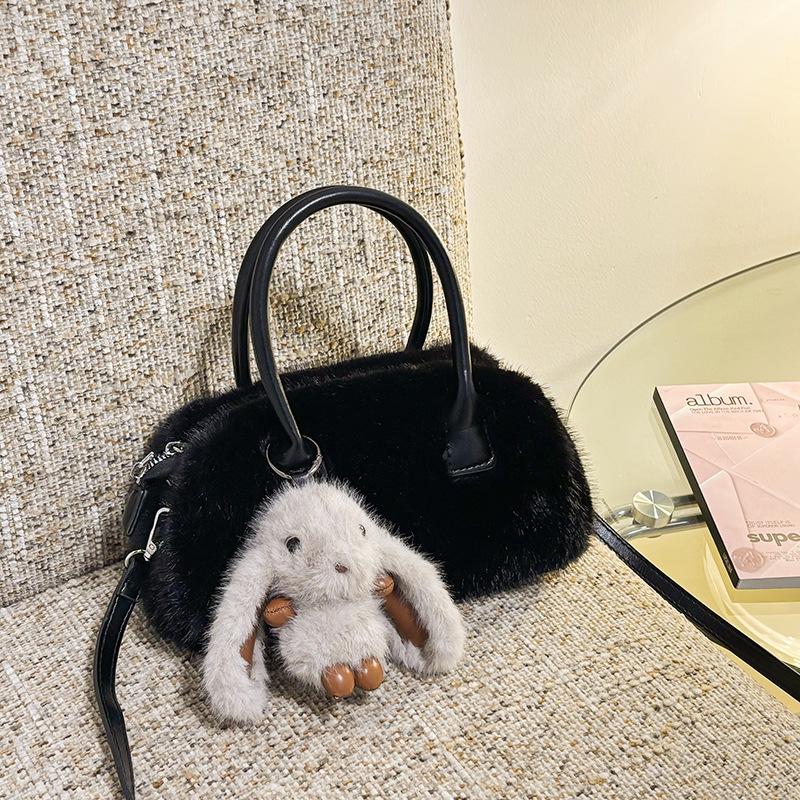 

Autumn and Winter Super Popular Niche Furry Bag New Fashionable and Versatile Crossbody Bag Handbag Furry Bag