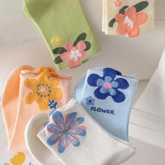 5 Pairs Student Socks Flower Pattern Mid-Calf Warm Socks Breathable Moisture-Wicking Autumn Winter Socks