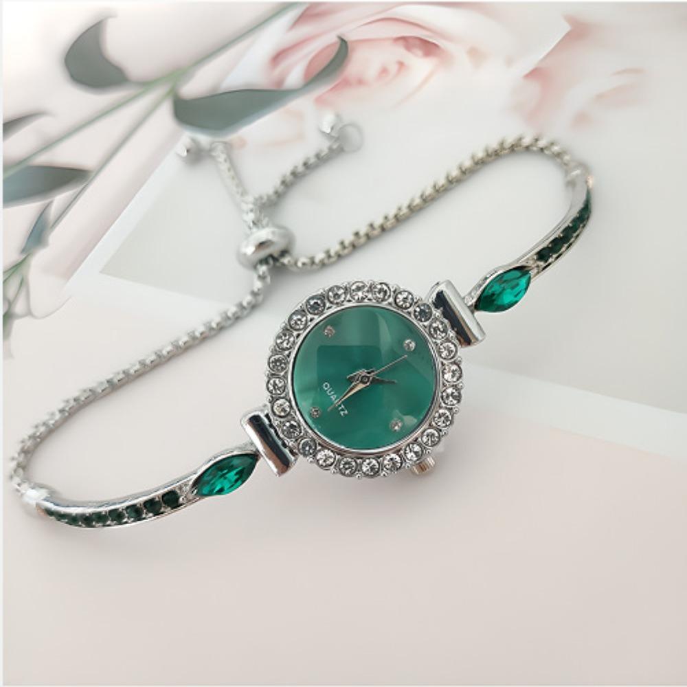 Temperament Thin Belt Diamond-encrusted Women s Watch Colored Diamond Women s Student Pull-out Bracelet Watch зелёный