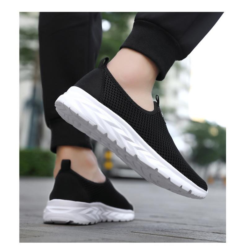 Men's Breathable Mesh Slip-On Sneakers Lightweight Non-Slip Casual Walking Shoes