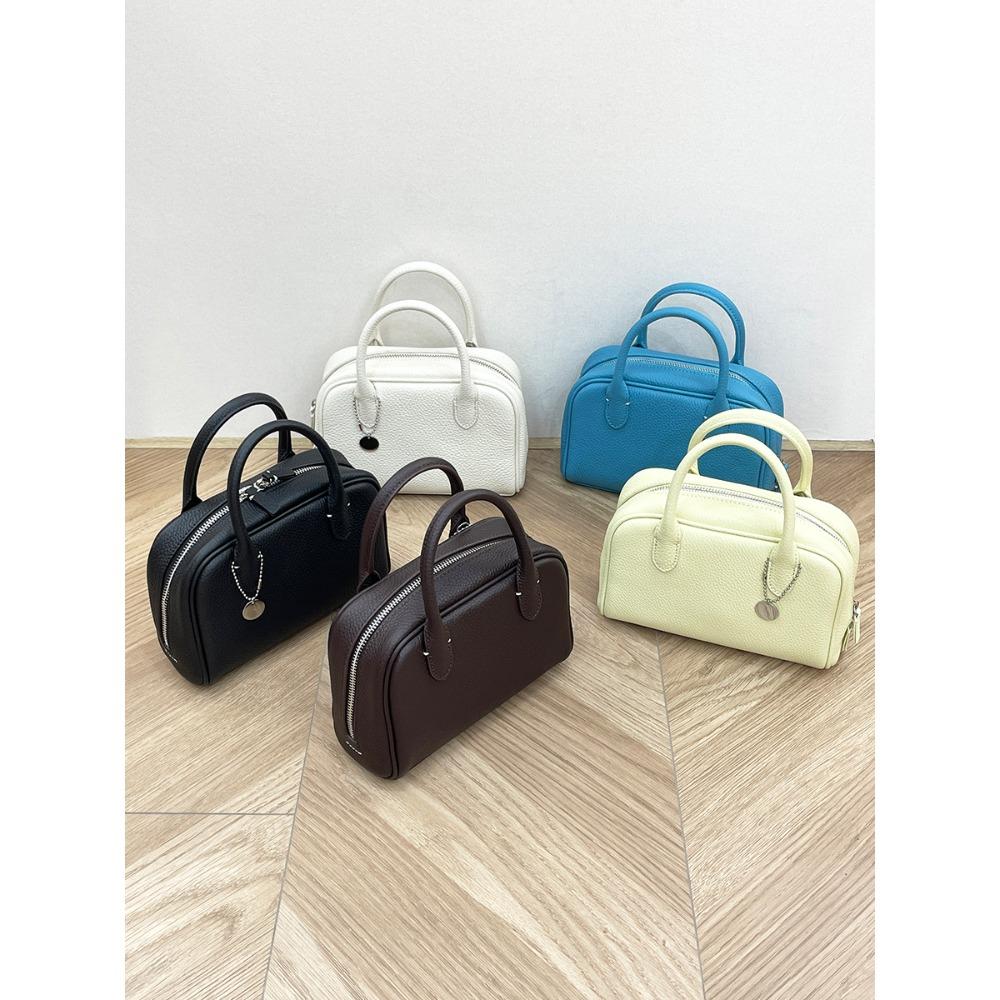 

Head Layer Cowhide Lychee Pattern Handbag Casual And Versatile Bowling Single Shoulder Crossbody Leather Handbag 21-9-15cm кавовий