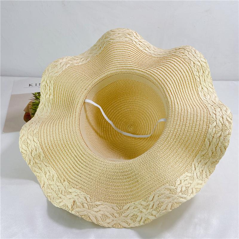 Straw hat female summer small fresh flower seaside beach hat twist edge sun hat sun protection sun hat