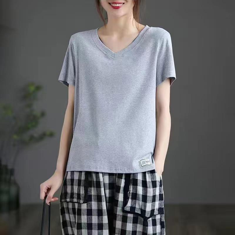 

Foreign style top white simple V-neck short-sleeved top summer new versatile loose large size T-shirt women 4XL сірий колір