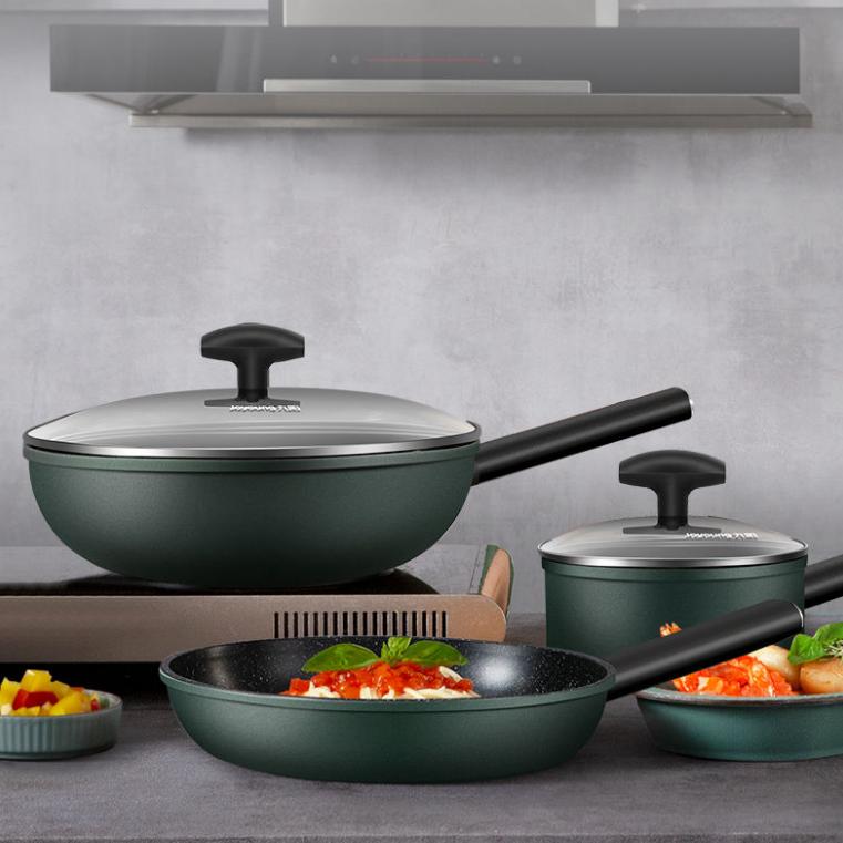 BBQ Frying Pan Durable Non Stick Omelette Pancake Pan Suitable for Kitchen Dishes Omelet Induction Cooker Pan Handle