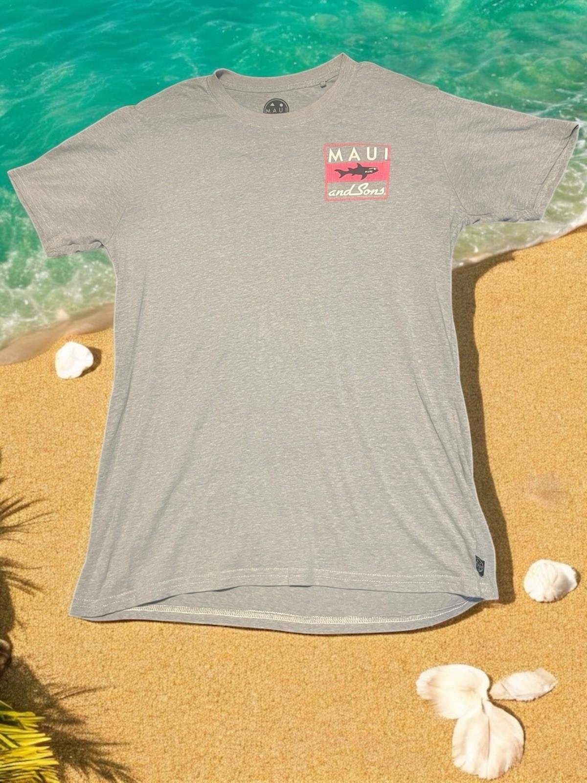 Maui And Sons Retro Unisex T-Shirt Beach Surfing Shark Logo Gray Size Medium 3XL