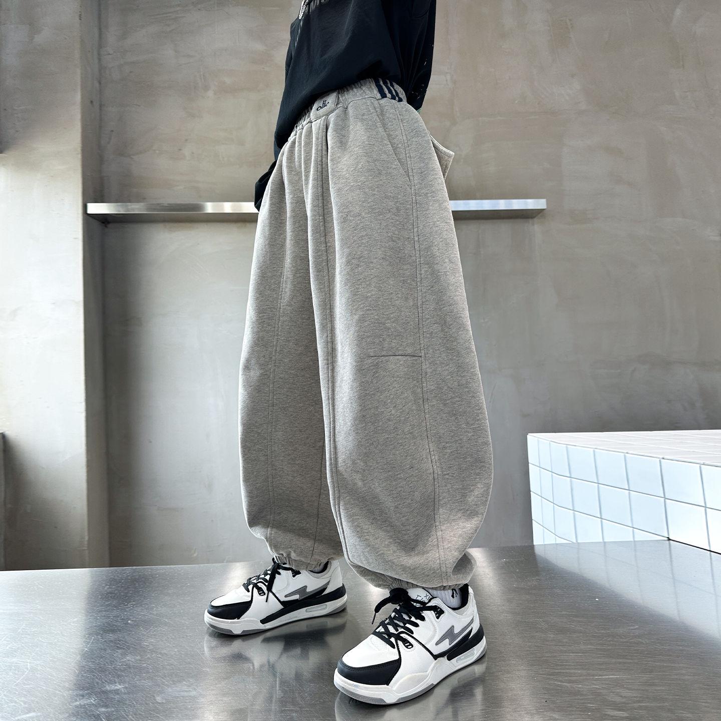 

Хлопчачі спортивні штани вільного крою на весну та осінь 2025 року - Універсальні, повсякденні, модні дитячі спортивні штани 120 cm світло-сірий колір