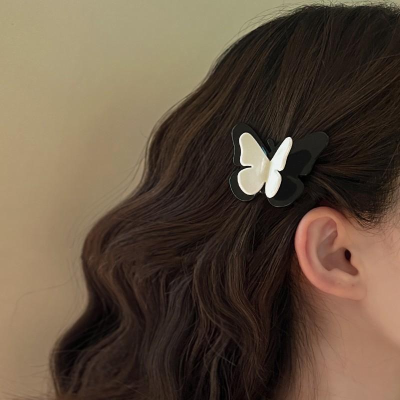 Korean French retro acrylic three-dimensional black and white contrasting color butterfly hairpin ins bangs edge clip