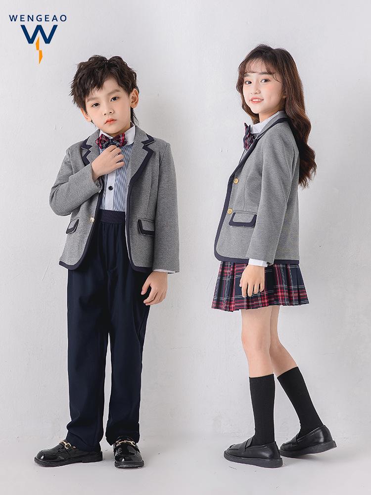 Akademischer Stil für Kinder Formale Schuluniform