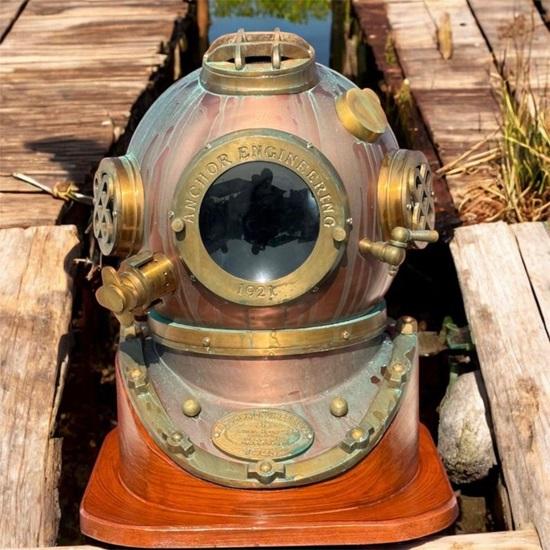 Heavy Double Ring Anchor Engineering 1921 Diving Helmet , Home Decorative Deep Sea Nautical Lence Divers Helmet