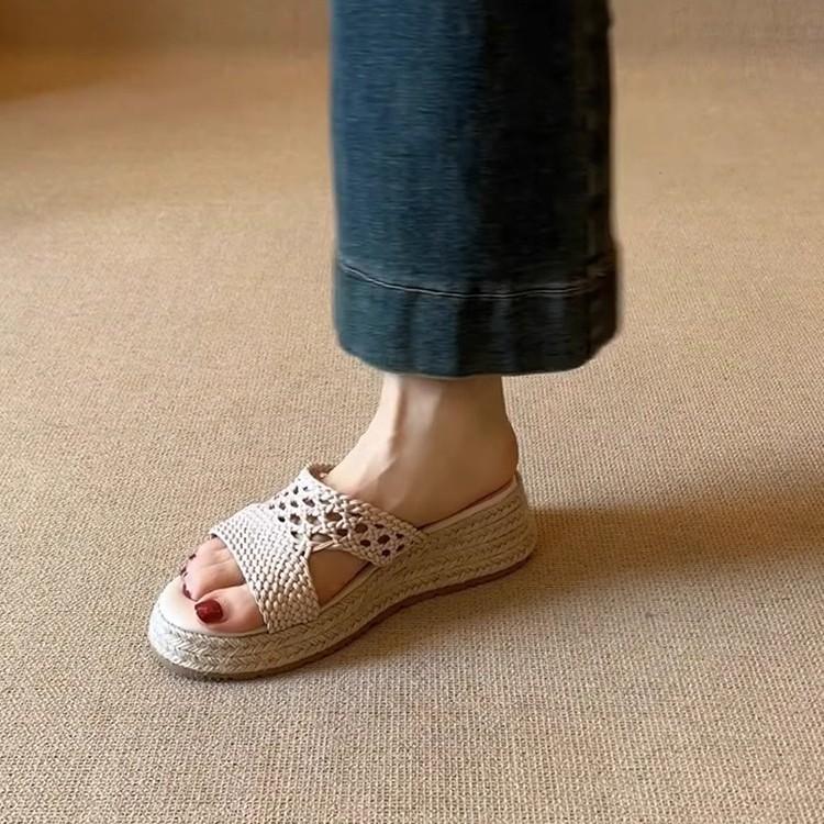Sheepskin version~ thick-soled straw-woven soft-soled one-word sandals women's retro woven round-head leather comfortable commuter fisherman shoes