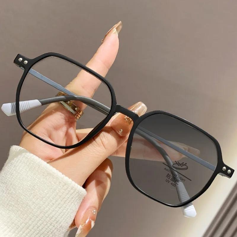 New Fashionable Matte Frame Photochromic Women'S Myopia Glasses Retro Neutral High Quality Anti Blue Light Glasses