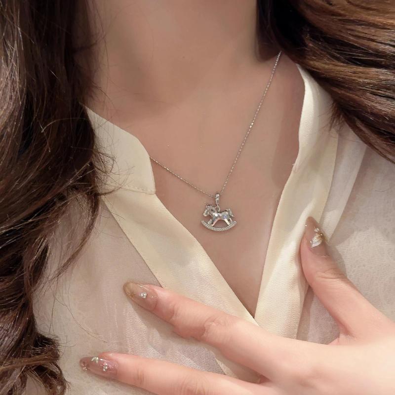 Fashion Exquisite Pony Pendant Necklace For Woman Girlish Versatile Clavicle Chain New Year Jewelry Accessories Horse Year Gift