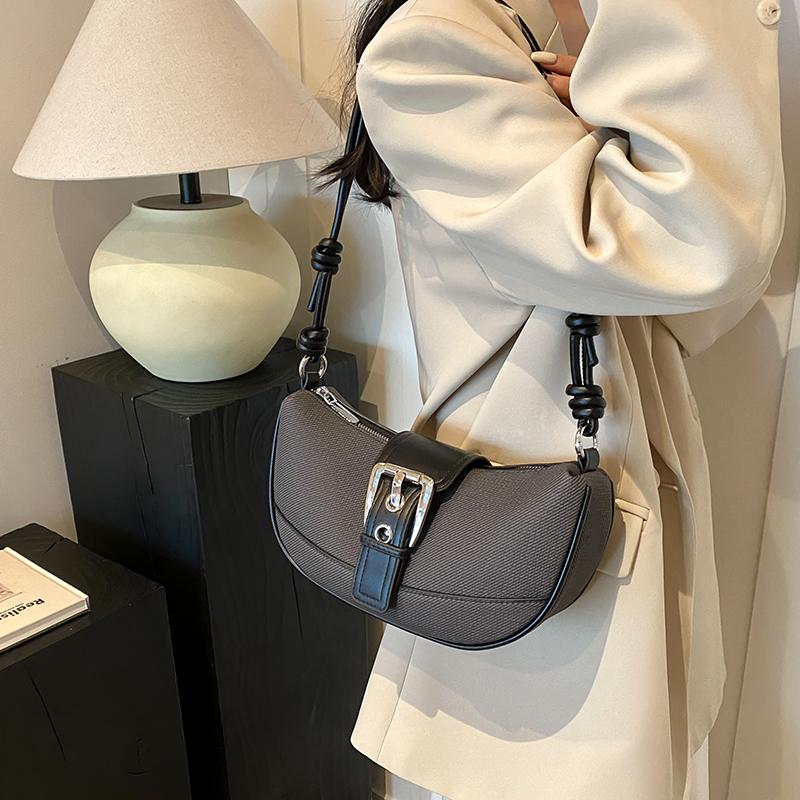 Belt Buckle Design Shoulder Bags For Women PU Leather Cross Body Croissant Bag Casual Street Luxury Designer Handbags