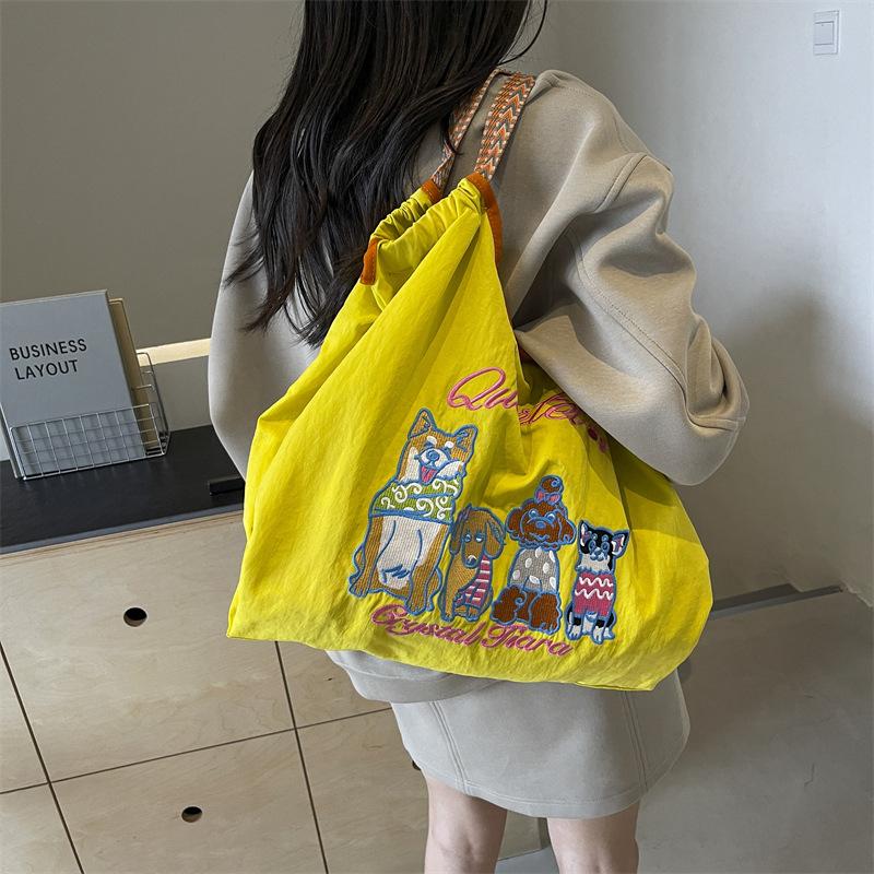 Cartoon Cute Embroidery Bag Women's Spring and Autumn Shopping Bag Casual Portable Shoulder Bag Simple and Versatile Large Capacity