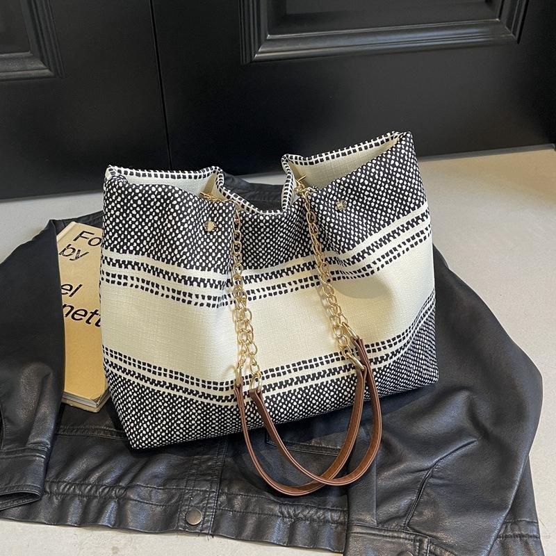 

Повсякденна модна сумка великої місткості жіноча 2024 року нова універсальна сумка через плече для приміських поїздок ретро сумка контрастного кольору коричневий