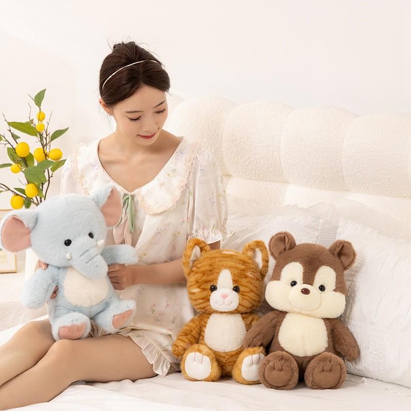 Ekorr og tegneserieelefant plysjleker med PP-bomullsfyll for barnegave