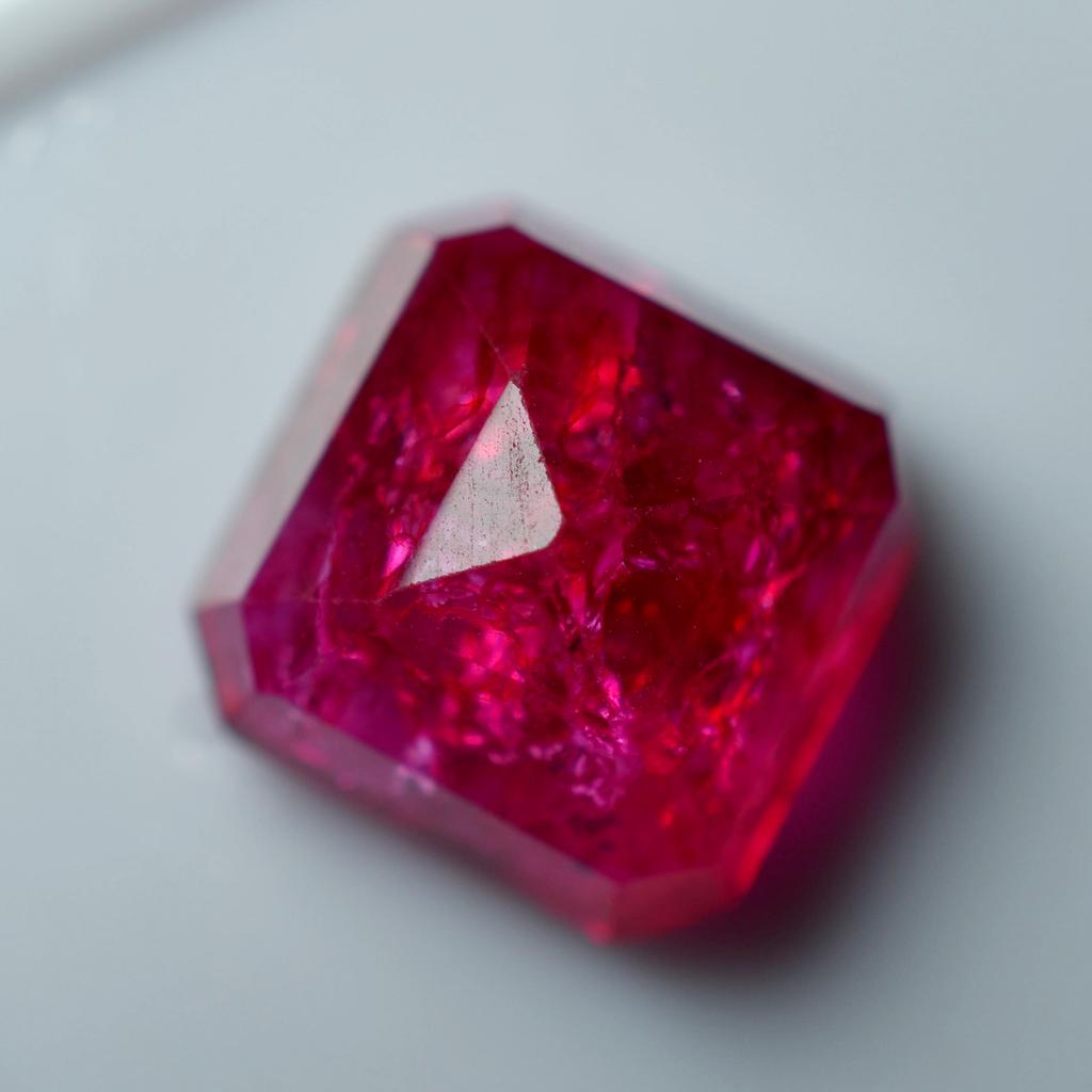 Natural 9.65 Ct CERTIFIED Loose Gemstone Eye-Catching Pink Ruby Square Cut Gem. AM-462