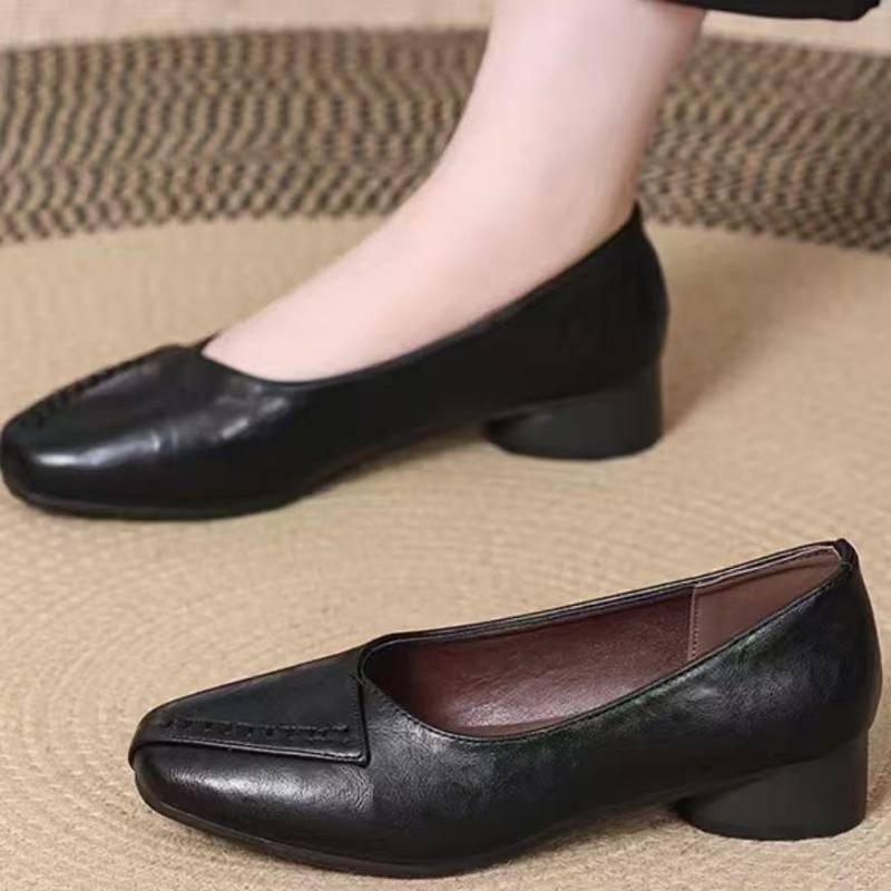 

Туфли женские новые из мягкой кожи на толстом каблуке, в стиле ретро, удобные, повседневные, с открытым верхом, на весну, легкие, одинарные 39 чёрный