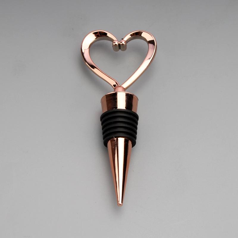 Red Wine Bottle Stopper, Innovative Heart-Shaped Seal, ABS Material, European and American Style, Ideal for Gifts.