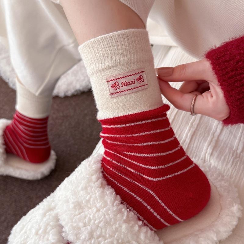 Große rote Wollsocken Kinder Verdickt Warm Kaschmir Accessoires Neujahr Frieden Und Geld Blume Stapelsocken