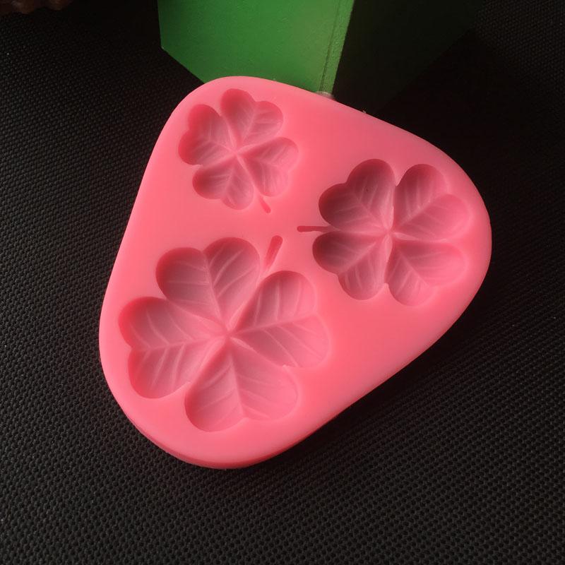 Clover Lucky Grass Silicone Sugar Turning Mold Cake Chocolate Decoration Manual Soap Aromatherapy Gypsum Mold