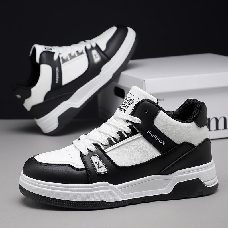 New Men's Classic Four Seasons Fashion Middle Top Skateboarding Shoes Comfortable Soft Sole Sneakers