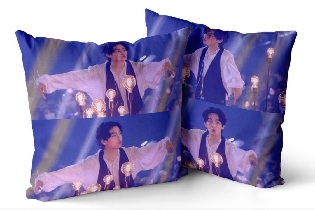 

[USED] BTS Cushion Cover Yet to Com Taehyung V Tae