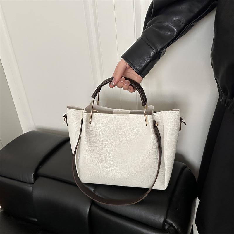 Bags Women's Fashion Simple Shoulder Handbags Large Capacity Light Luxury Foreign Style Messenger Bags