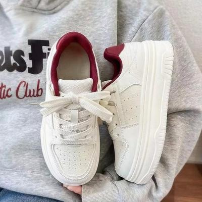 Kleine weiße Schnürschuhe mit dicker Sohle Damen Herbst neu runde Zehenkappe Freizeitschuhe Student vielseitige Board-Schuhe
