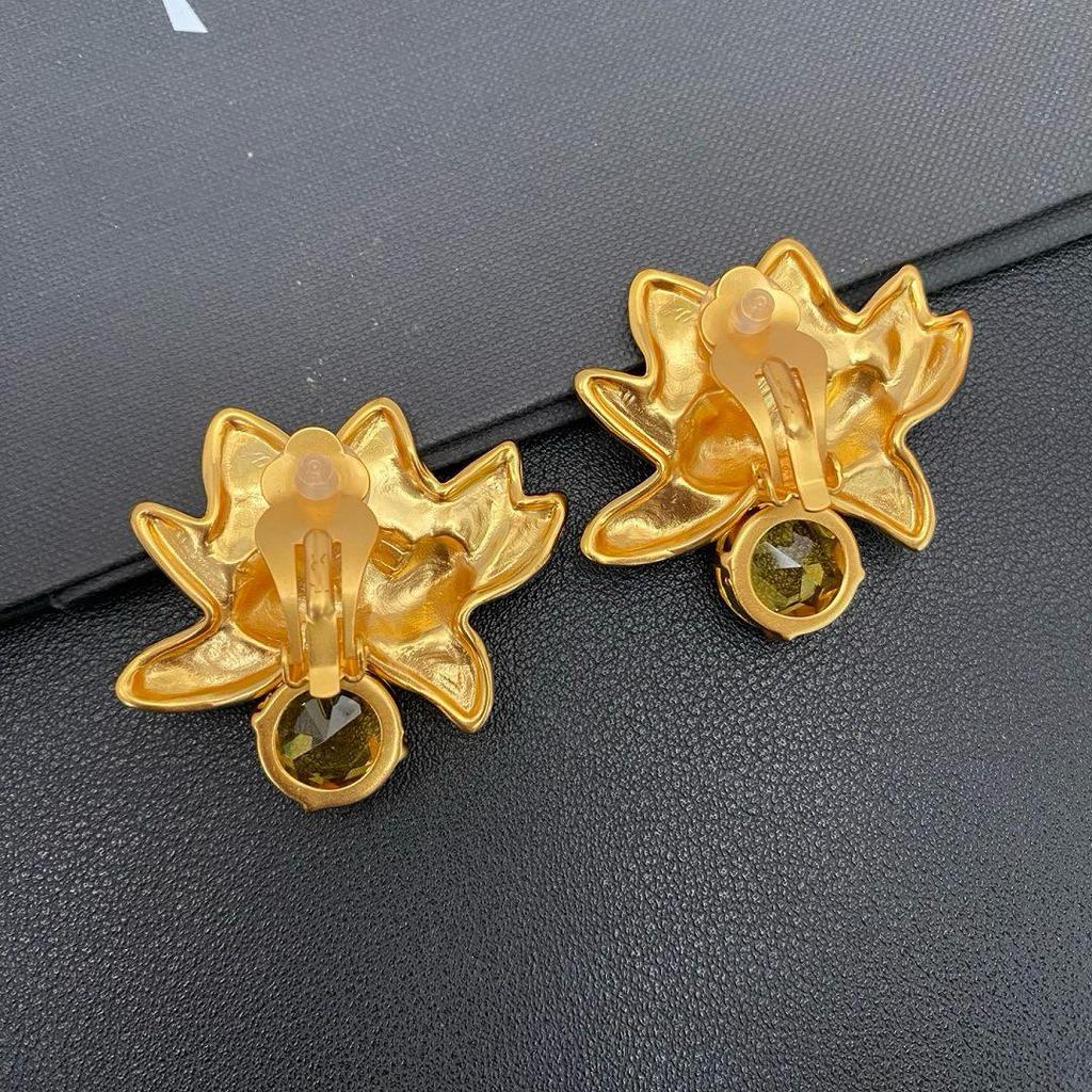 Gold Lotus Yellow Diamond Ear Clips: Hong Kong Style Retro Fashion Earrings for Women