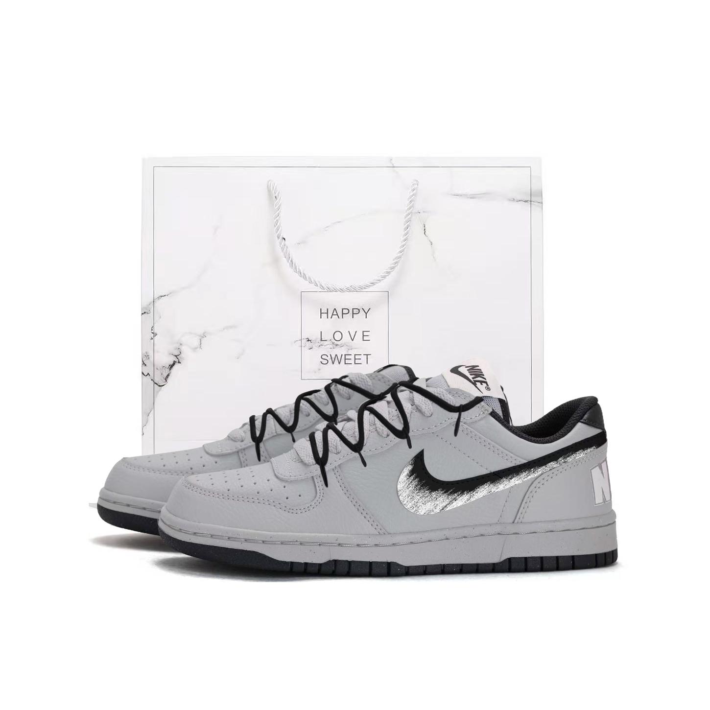 

Nike Dunk Cushioning Coverage Abrasion Resistant Low top Skateboard Shoes Unisex Gray Black 355152-017(Team59-SBOX) 42.5