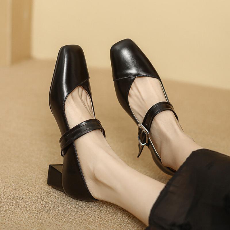 New Women's Medium-heeled Small Leather Shoes, Black Square Head, Four-season Wear, Women's Shoes, Single Shoes, Women's Feet, One Pedal, Beef Tendon