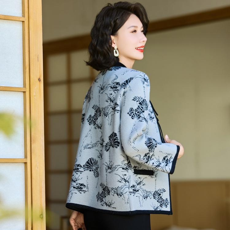 Mom's Autumn Clothes New Fashionable New Chinese Jacket Middle-aged and Elderly Women's Autumn and Winter Short Style Top