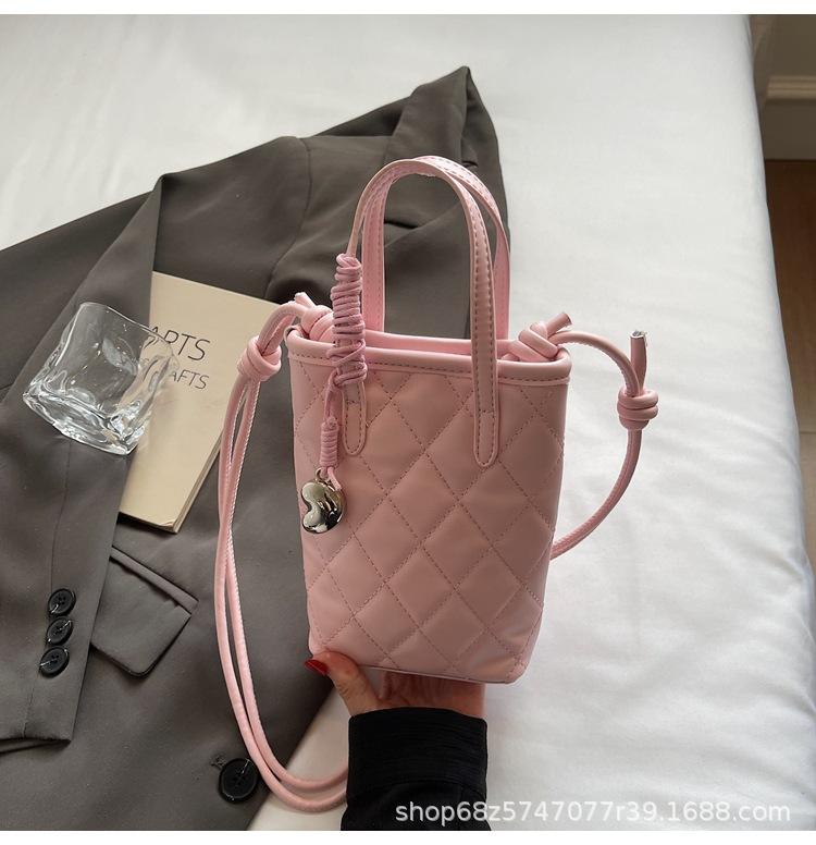 Fashion Diamond Small Bag Women's 2025 New High-end Niche Design Mobile Phone Bag Foreign Style Portable Messenger Bag Tide