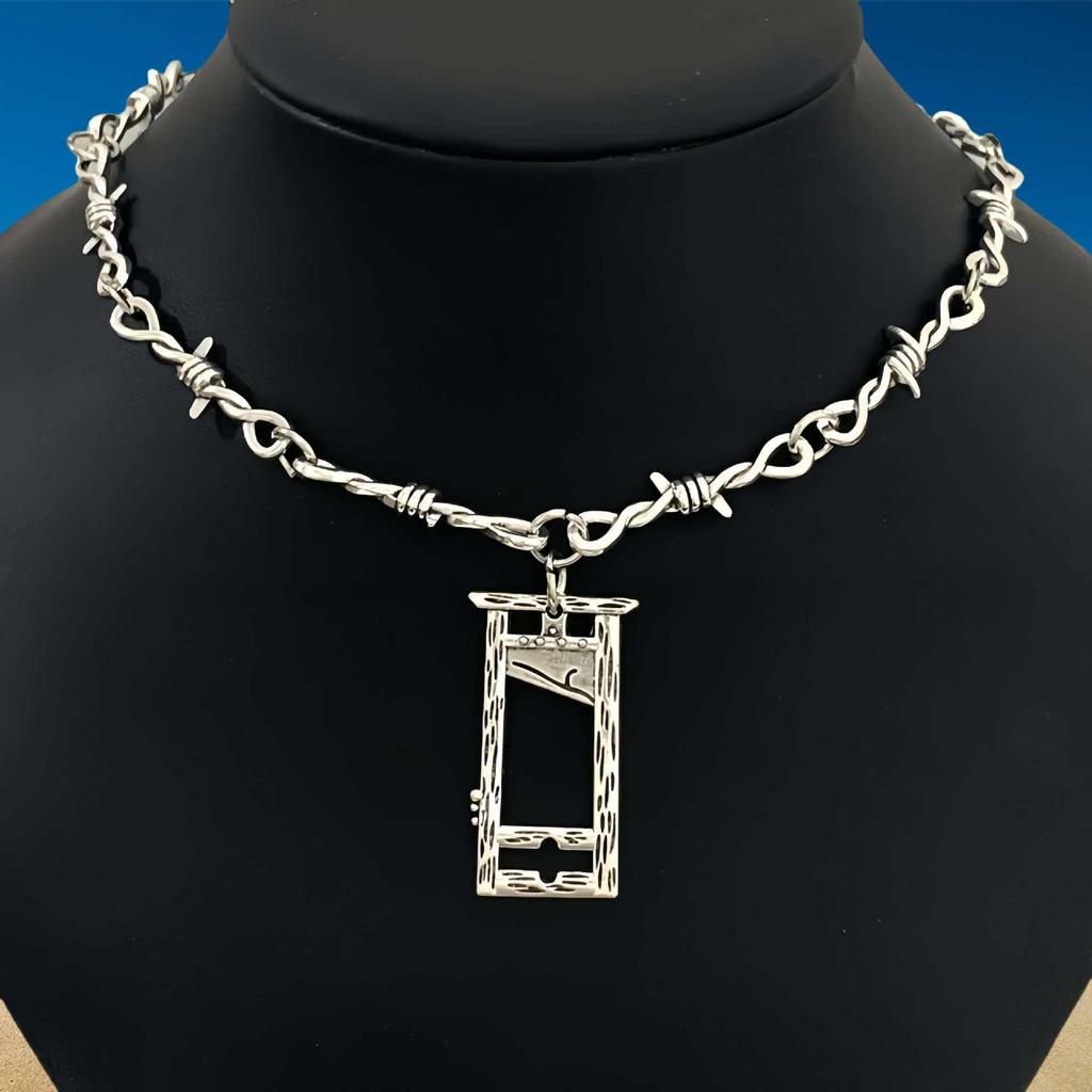 Punk Gotický Choker Náhrdelník Srdce a Trny - Unisex Módní Statement Doplněk