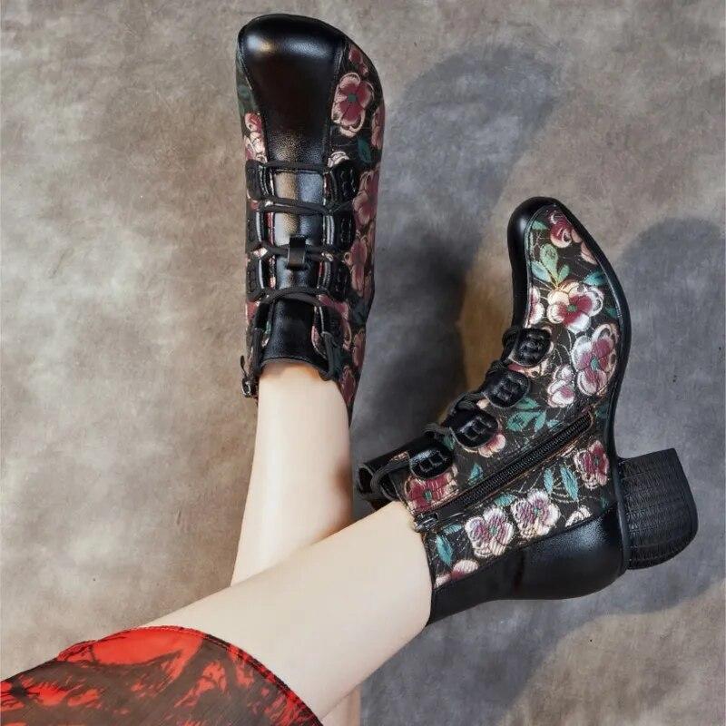 Johnature Moteriški trumpi batai etninio stiliaus storu kulnu minkštu padu margintu apvaliu pirštu šilti moteriški batai