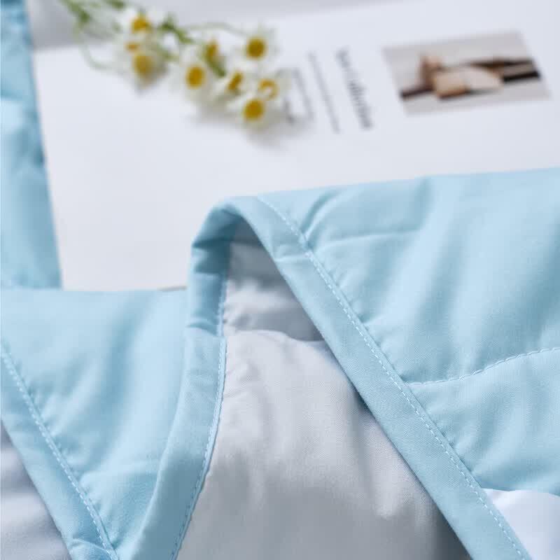 Fuanna Minimalist Summer Quilt