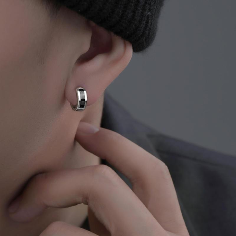 In Fashion Vintage Hip Hop Punk Copper Stud Piercing Hoop Earrings for Women Men Circle Pendient Ear Jewelry Black Color