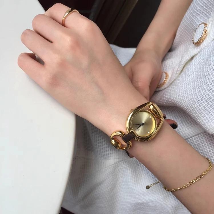 Women's watch retro niche ins fashion metal chain temperament versatile women's quartz bracelet creativity watch
