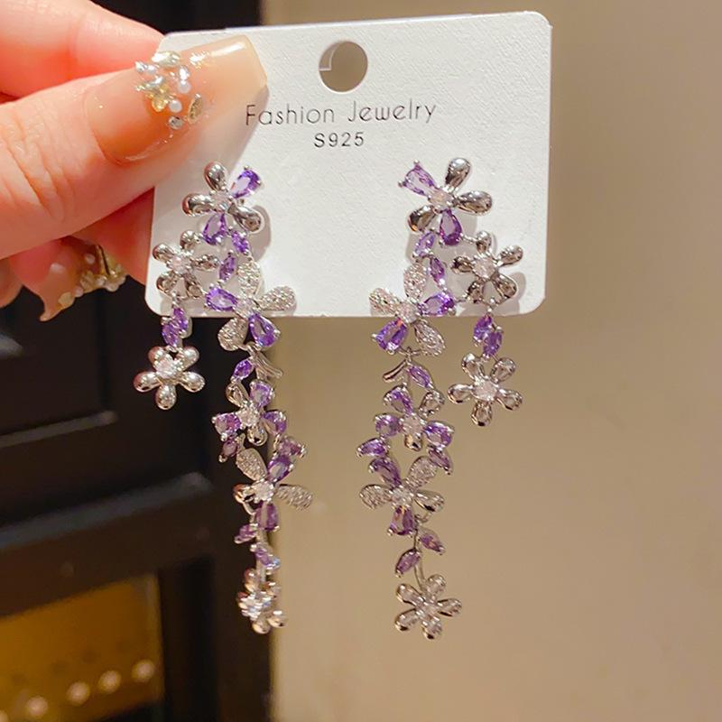 

Сережки-пусети Серце з цирконієм та стразами Срібна голка - Дизайн високої моди