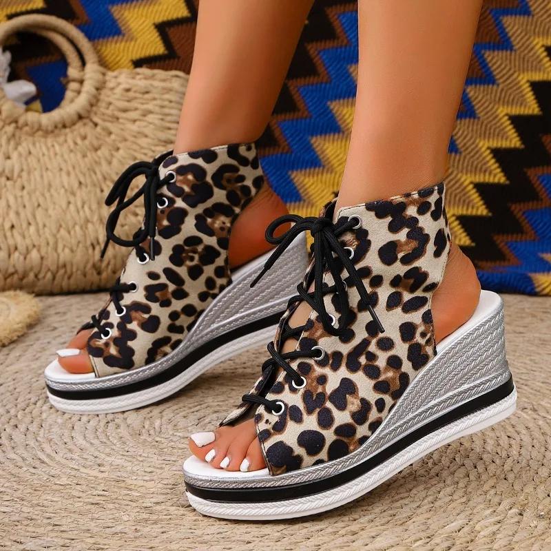 Fashion Wedge Sandals Women Summer New Round Toe Open Toe Front Strappy Platform Non-Slip Wear-Resistant Back Empty Heels Shoes