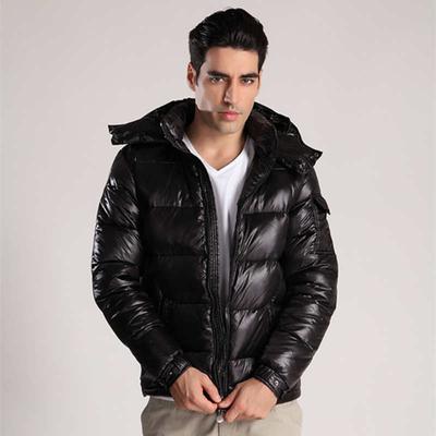 Ewige klassische Daunenjacke für Herren, mit Kapuze, Winter-Daunenjacke, abnehmbare Mütze, weiße Gänsedaunenfüllung, warmer Freizeitmantel, schicken Sie einen Staubbeutel