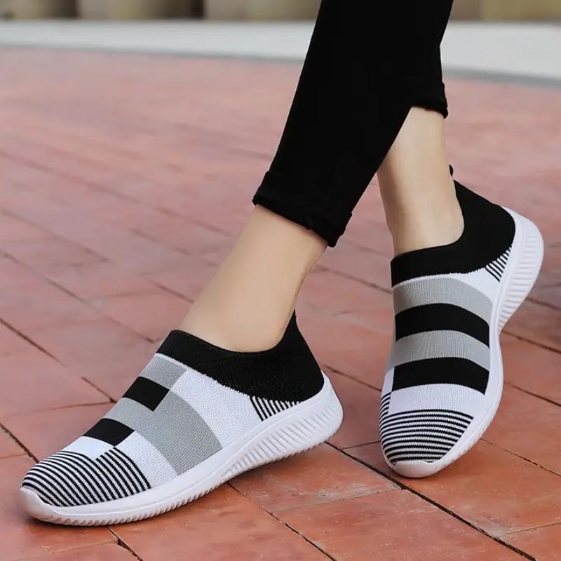Light Women's Running Sports Shoes Breathable Mesh Knitted Walking Shoes Soft Flats Slip-on Casual Sneakers