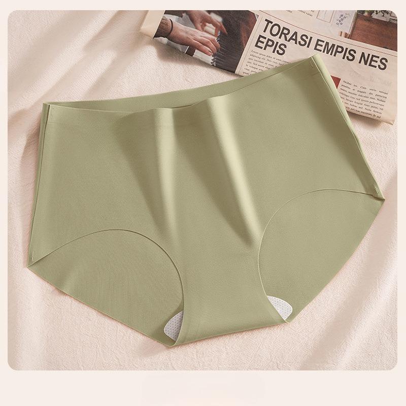 Women's Summer Mulberry Silk Antibacterial Crotch Not Clip Hip Sports Without A Mark in The Waist Triangle Briefs