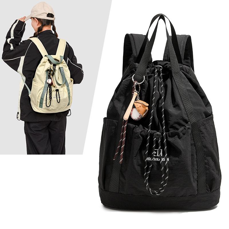 

Школьный рюкзак большой вместимости нейлоновый рюкзак новый повседневный универсальный дорожный студенческий рюкзак Without pendant чёрный