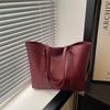 Street Style Large Pu Tote Bag For Women With Magnetic Closure And Inner Phone Pocket