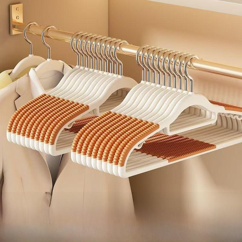 Plastic Dualposition Clothes Hangers With Nonslip Design For Wet And Dry Garments